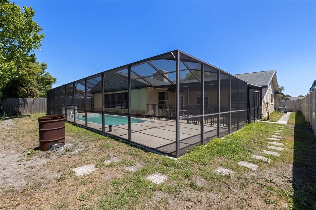 Backyard, Exterior