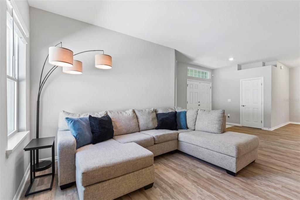 Interior, Living room, Recessed Lighting, Wood Texture Flooring