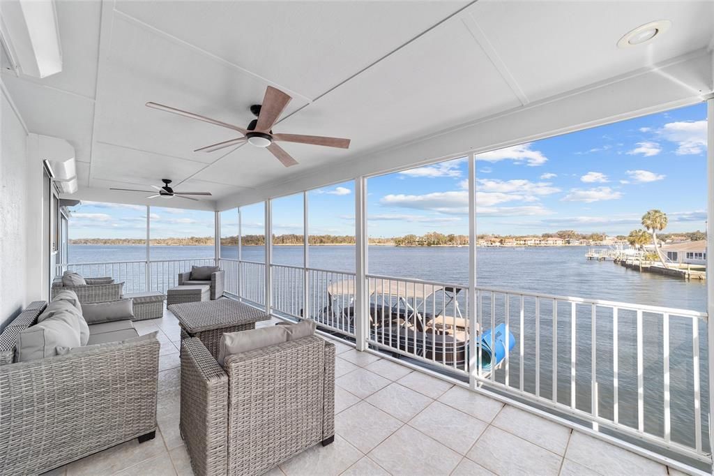 Interior, Living room, Sun Room, Water