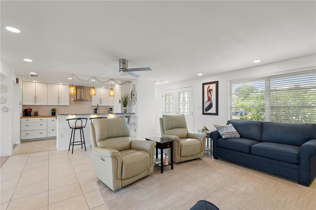 Interior, Kitchen, Living room, Pendant Lights, Recessed Lighting