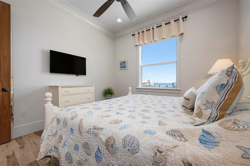 Bedroom, Interior, Recessed Lighting, Water, Wood Texture Flooring