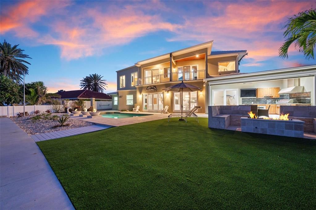 Backyard, Exterior, Pool