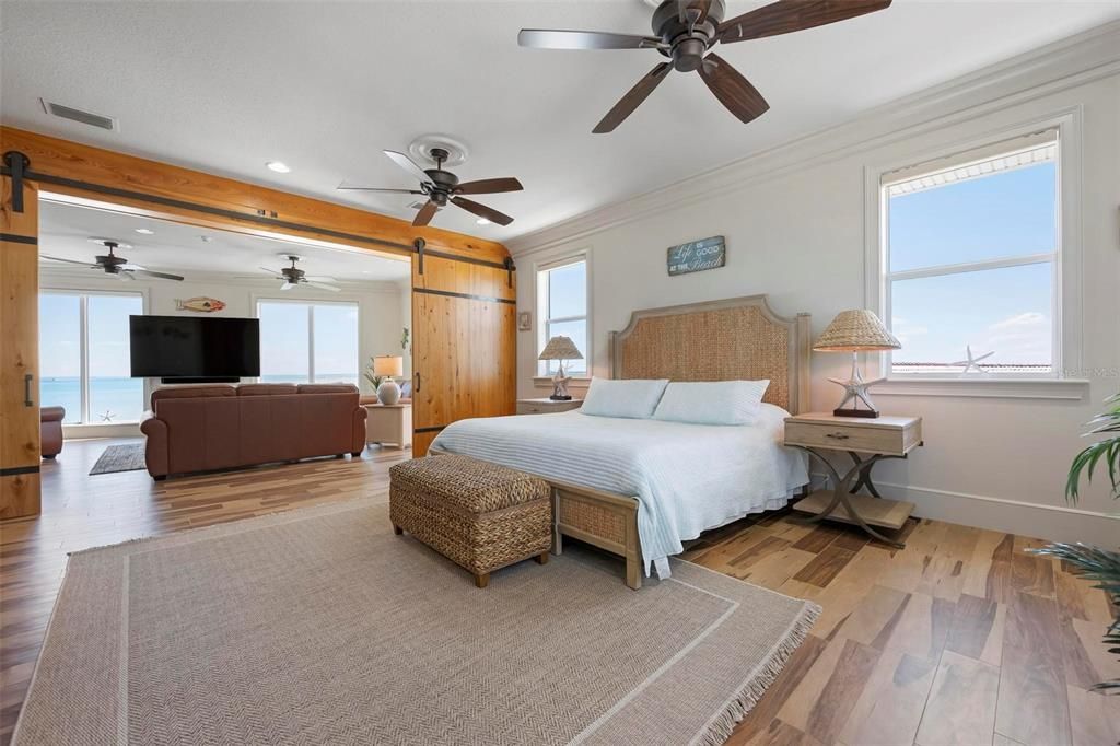 Bedroom, Interior, Recessed Lighting, Water, Wood Texture Flooring