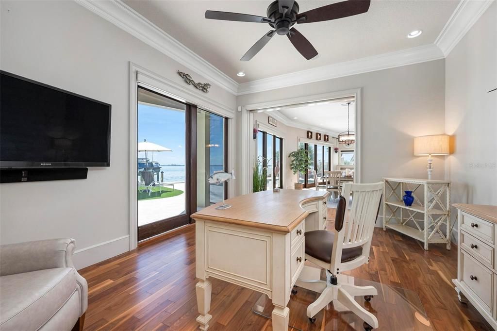 Home Office, Interior, Pendant Lights, Recessed Lighting, Water, Wood Texture Flooring