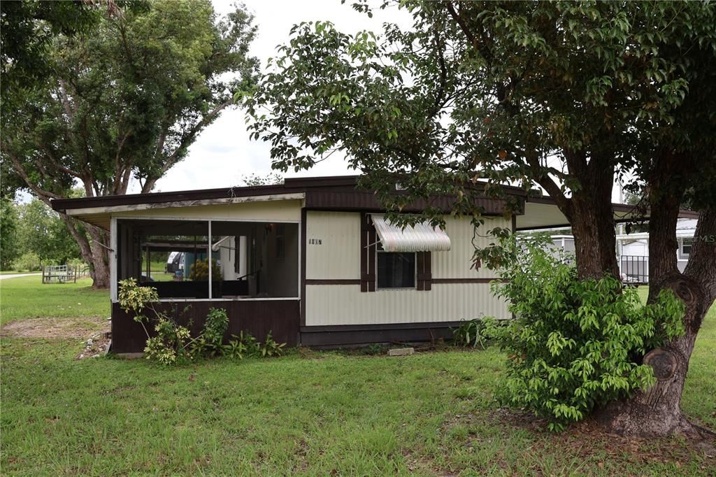 Backyard, Exterior