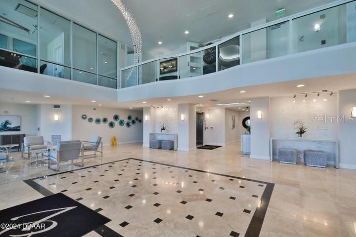 Dining room, Interior, Recessed Lighting