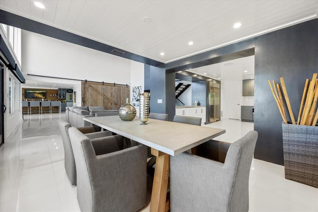 Dining room, Interior, Recessed Lighting