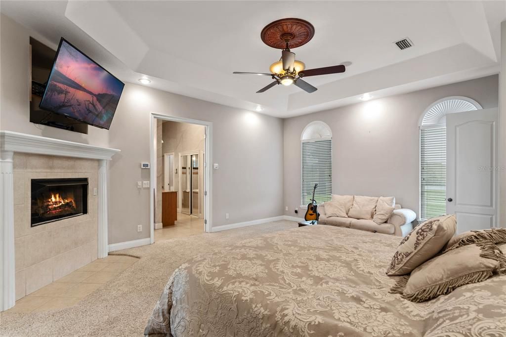 Fireplace, Interior, Recessed Lighting
