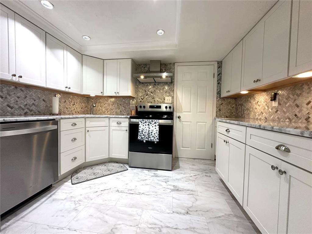 Interior, Kitchen, Marble, Recessed Lighting, Stainless Steel Appliances