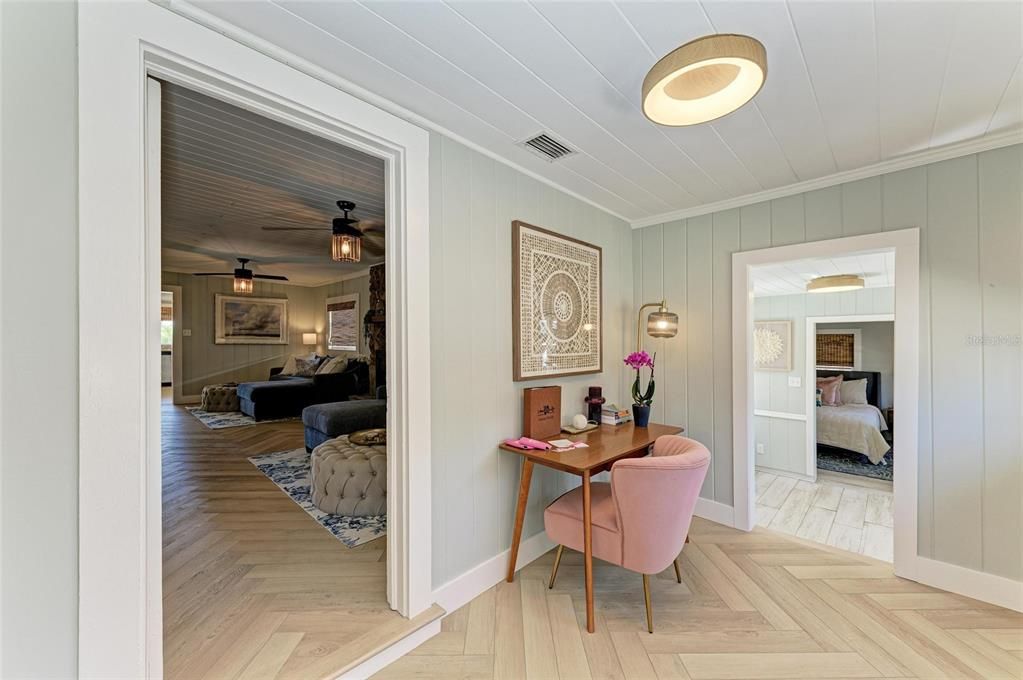 Bedroom, Home Office, Interior, Pendant Lights, Wood Texture Flooring