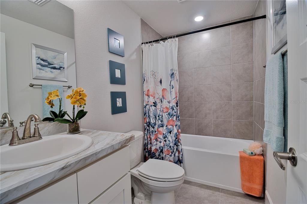 Bathroom, Interior, Recessed Lighting