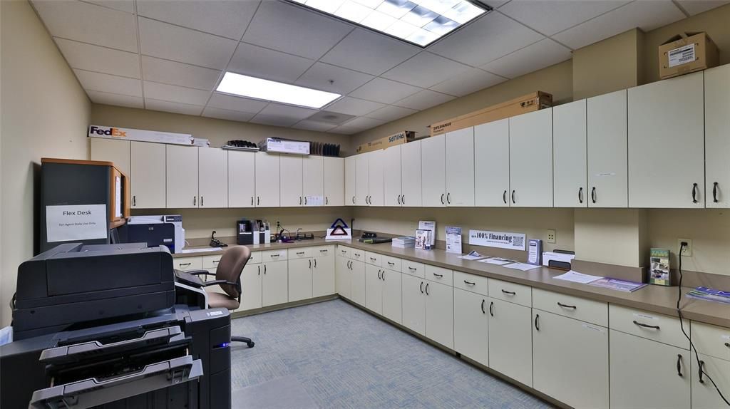 Home Office, Interior, Kitchen, Recessed Lighting