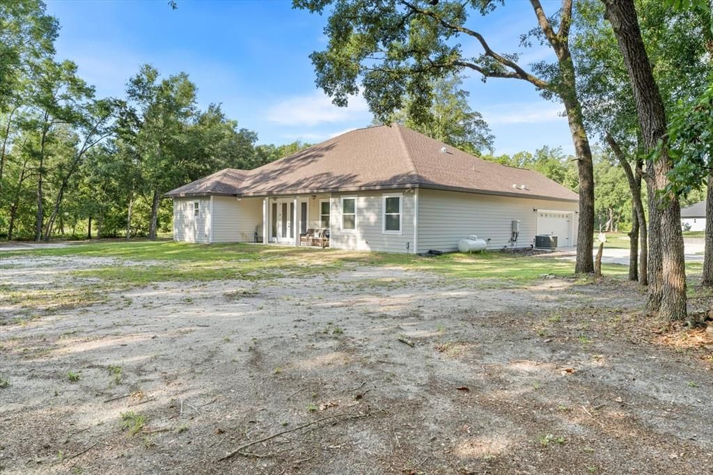 Backyard, Exterior