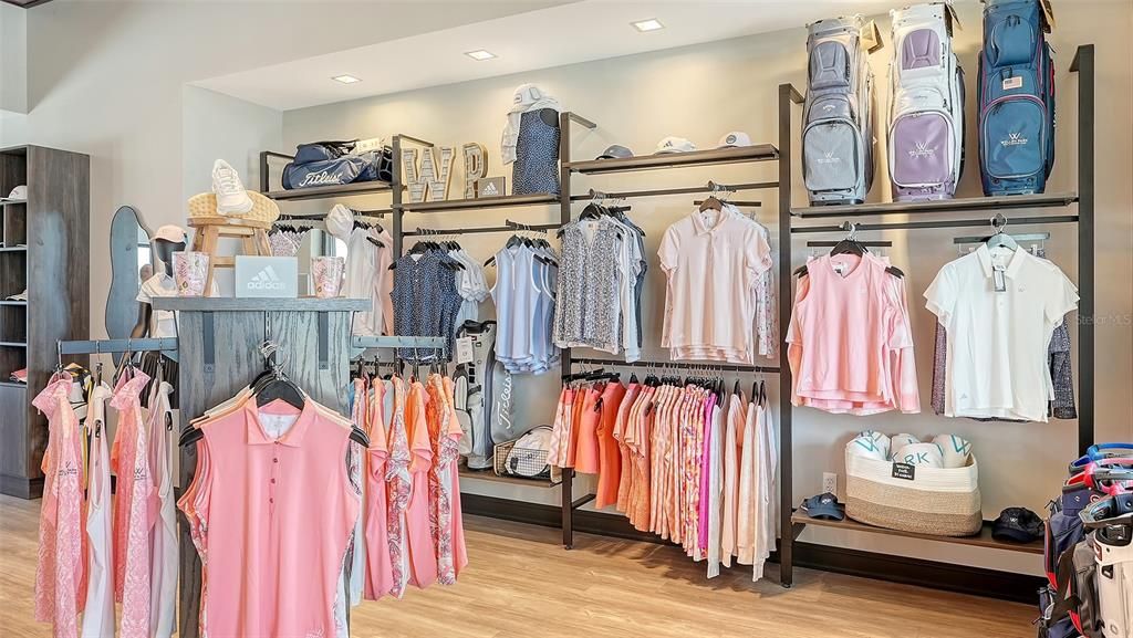 Interior, Pendant Lights, Recessed Lighting, Walk-in Closets, Wooden Ceilings, Wood Texture Flooring