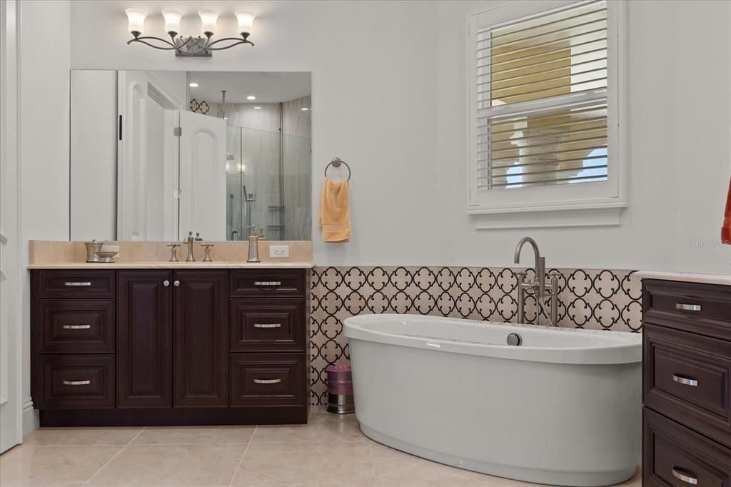 Bathroom, Free Standing Baths, Glass Shower, Interior