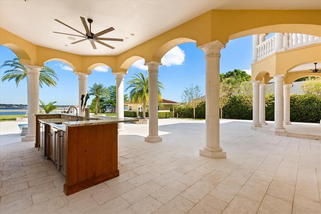Exterior, Outdoor Kitchen, Water