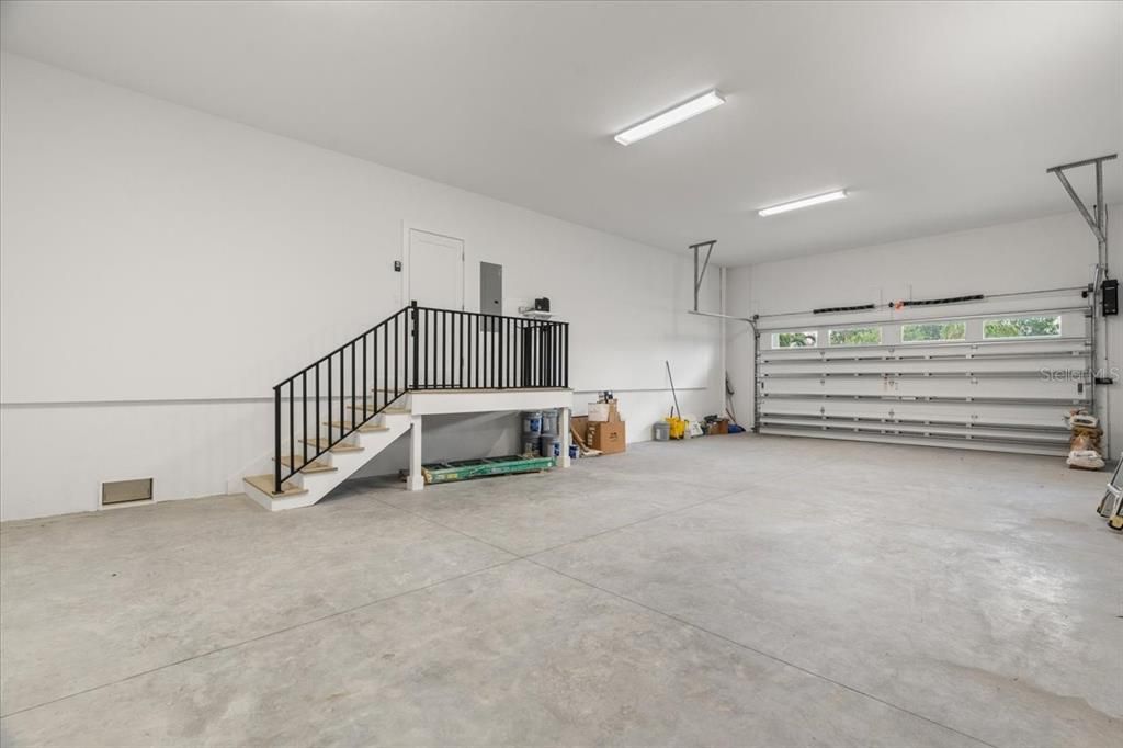 Garage, Interior