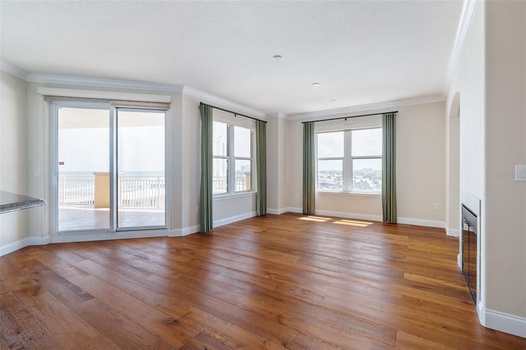 Empty room, Interior, Wood Texture Flooring