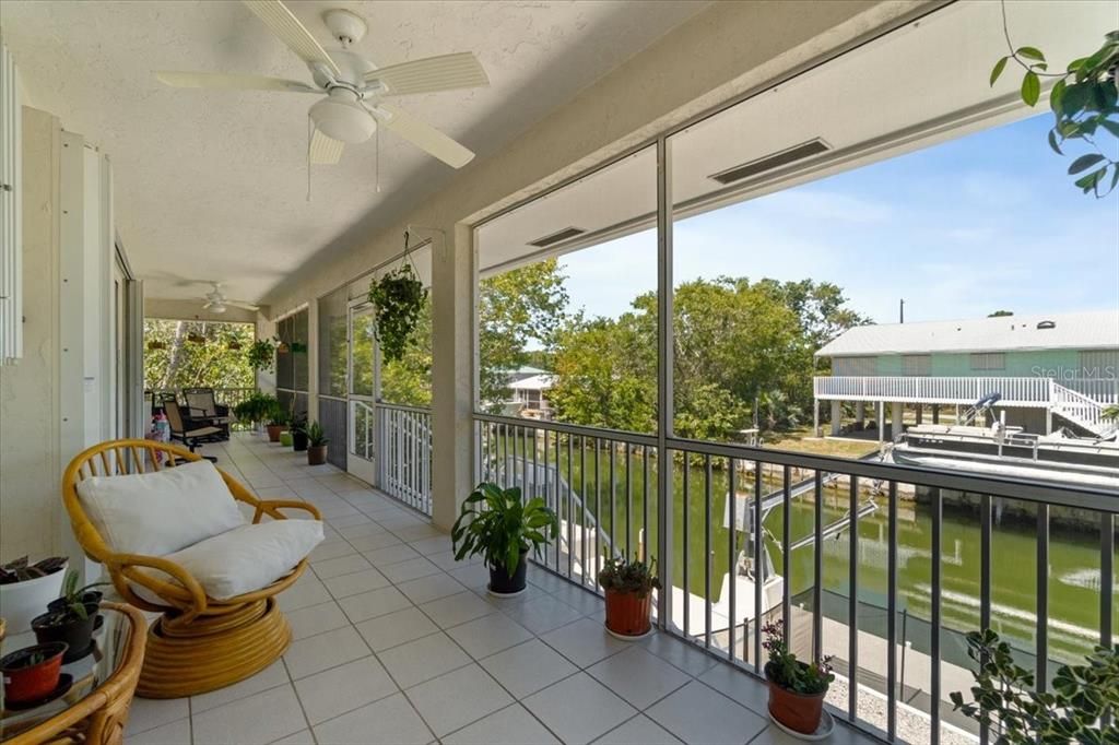 Interior, Sun Room, Water
