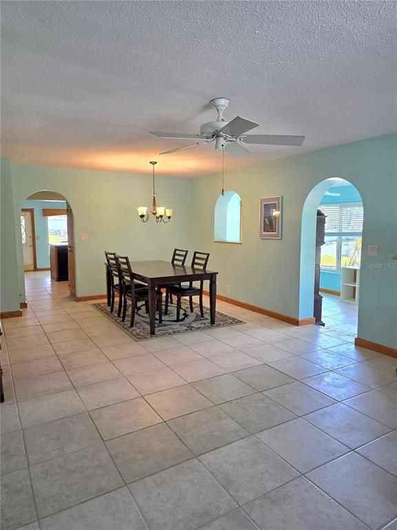 Chandelier, Dining room, Interior