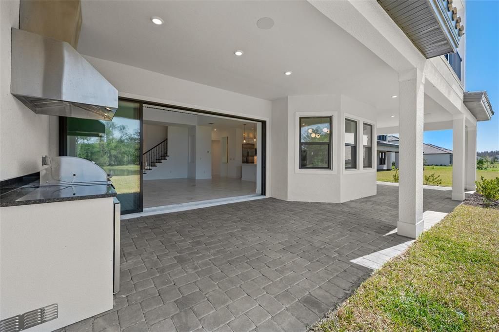 Exterior, Outdoor Kitchen