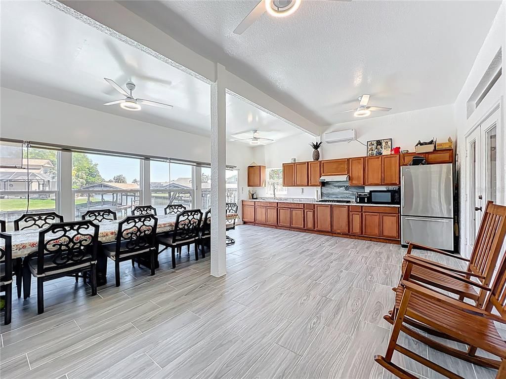 Dining room, Interior, Kitchen, Stainless Steel Appliances, Wood Texture Flooring