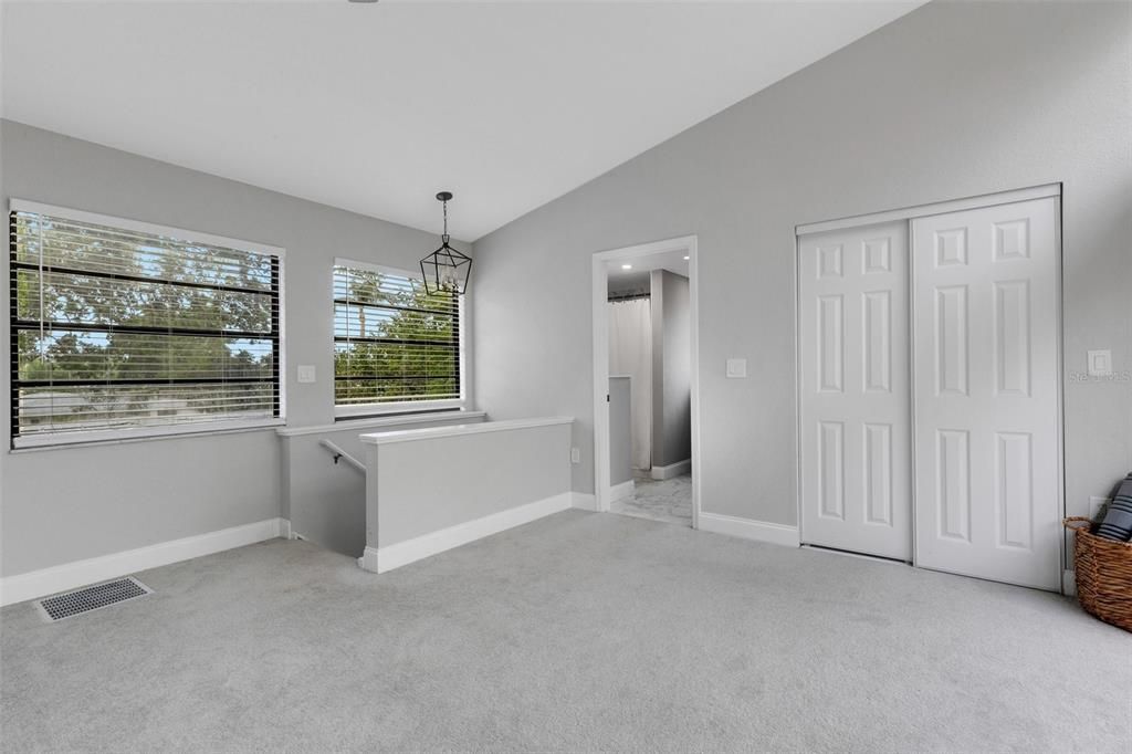 Empty room, Interior, Pendant Lights, Recessed Lighting
