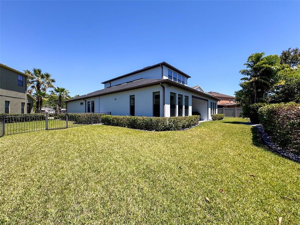 Backyard, Exterior