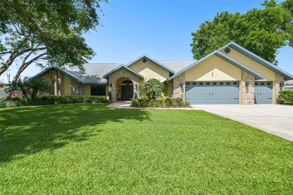 Attached, Backyard, Exterior, Facade, Ranch