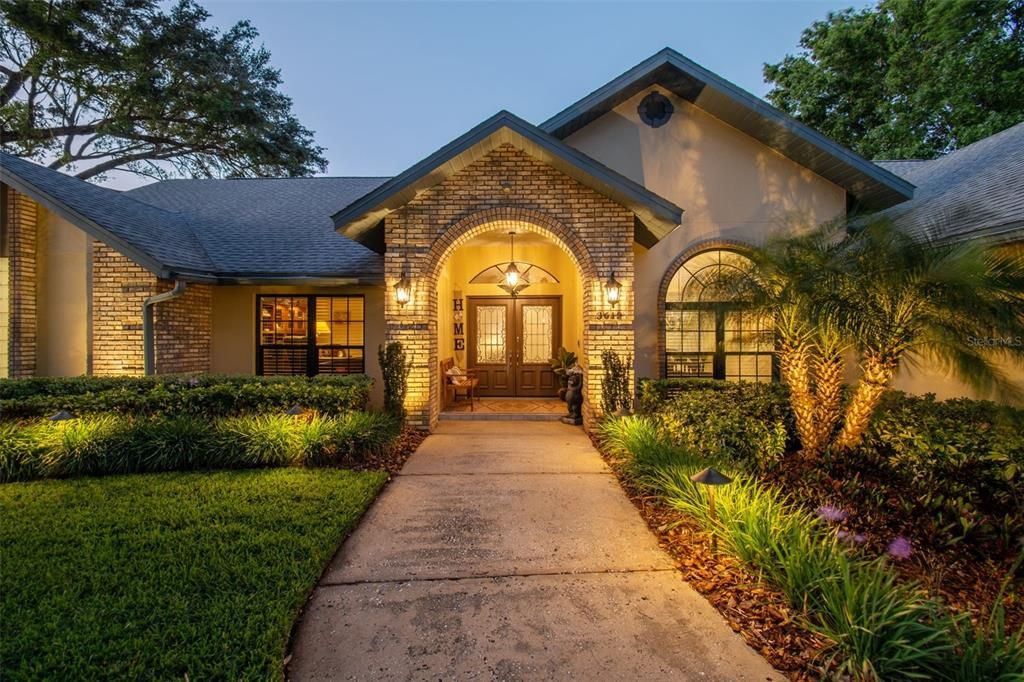 Exterior, Facade, Brick Facade, Brick Traditional