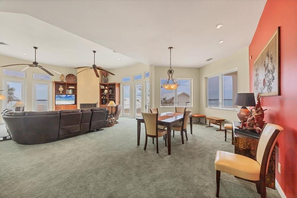 Dining room, Interior, Living room, Pendant Lights, Recessed Lighting