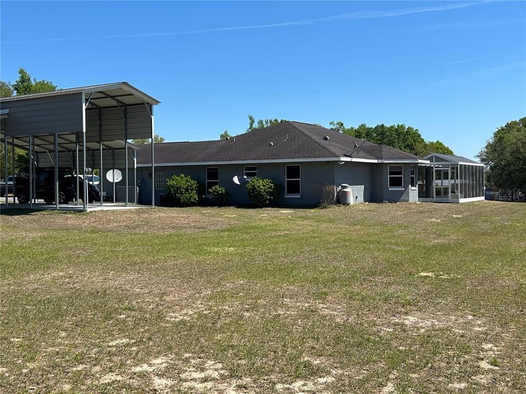 Backyard, Exterior