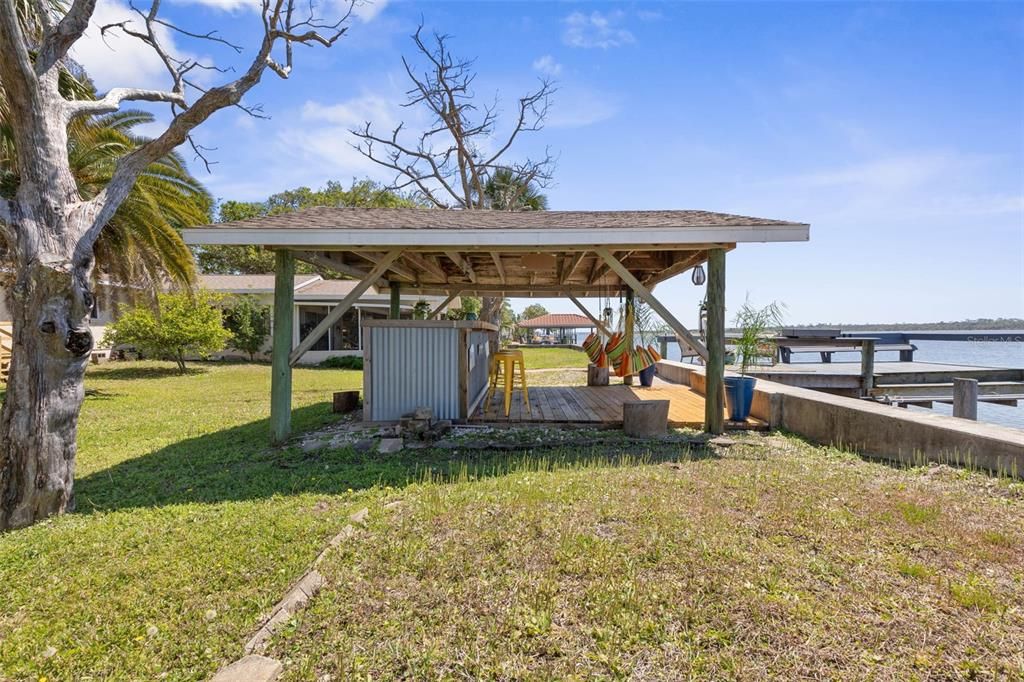 Backyard, Exterior