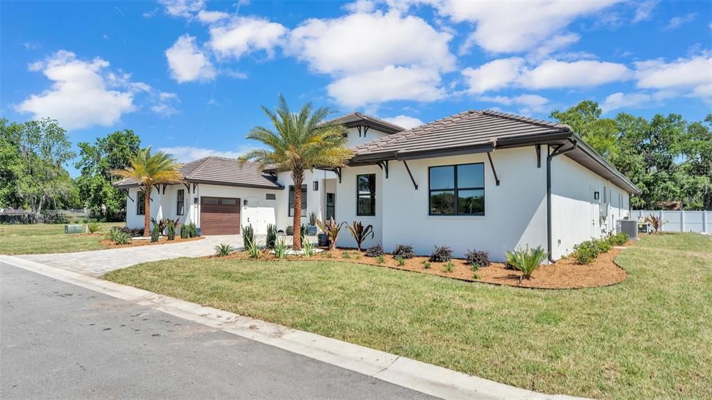 Attached, Backyard, Exterior, Facade, Mediterranean