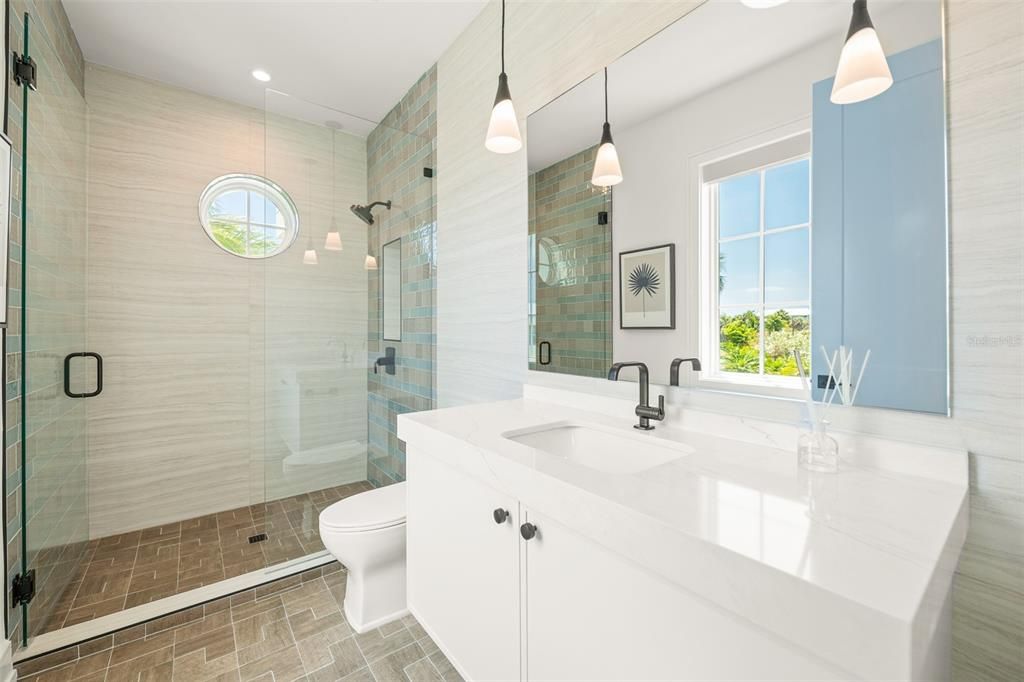 Bathroom, Glass Shower, Interior, Pendant Lights, Recessed Lighting