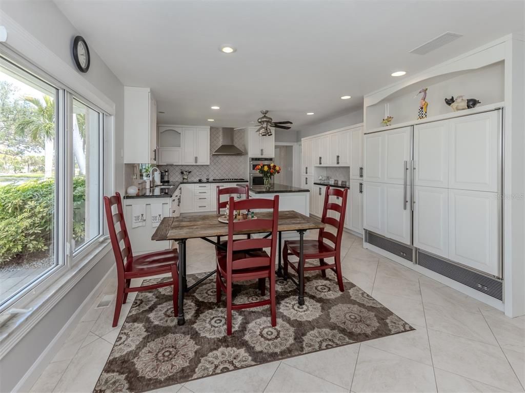 Dining room, Interior, Kitchen, Recessed Lighting