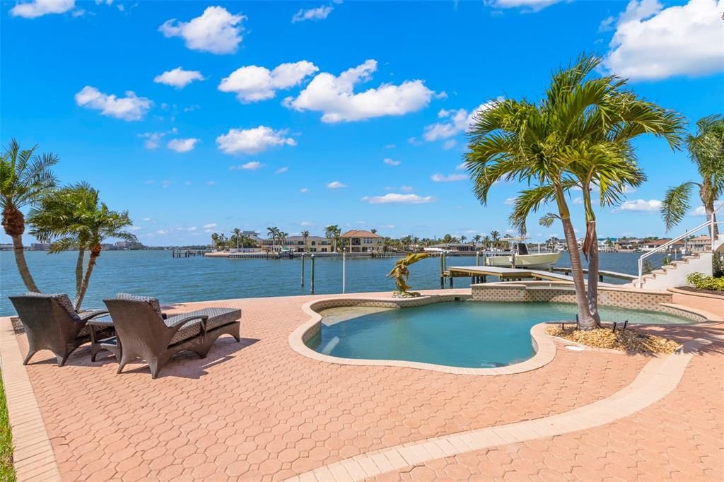 Exterior, Pool, Water