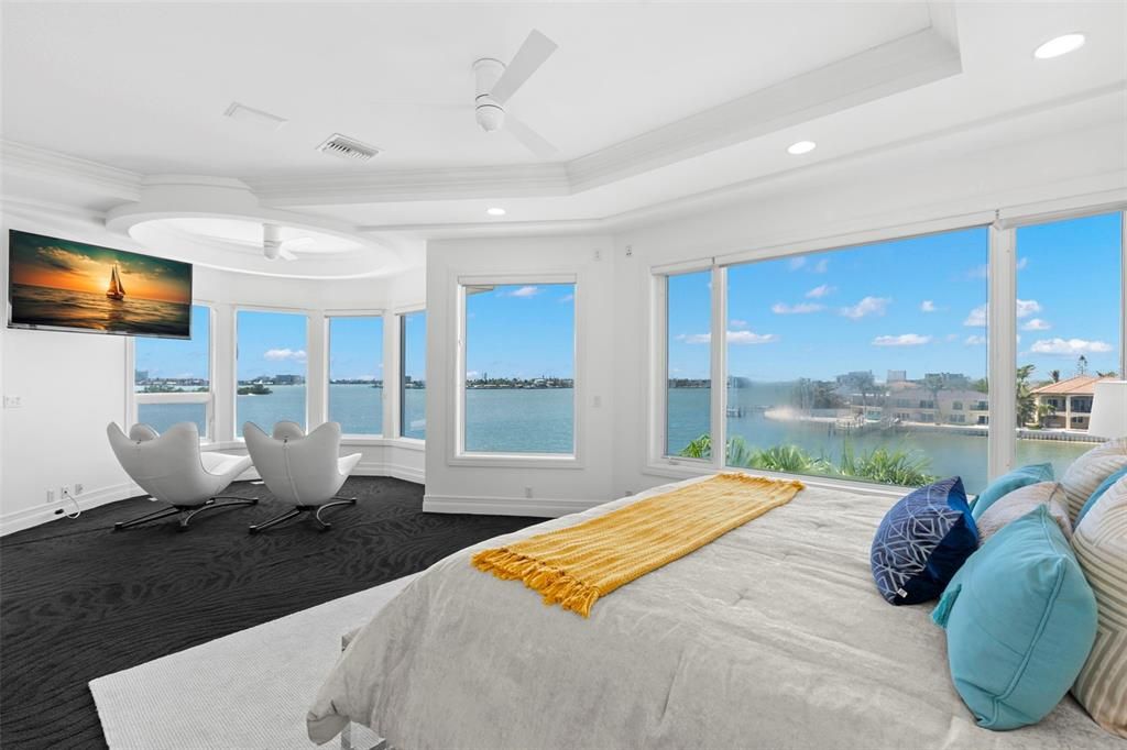 Bedroom, Interior, Recessed Lighting, Water