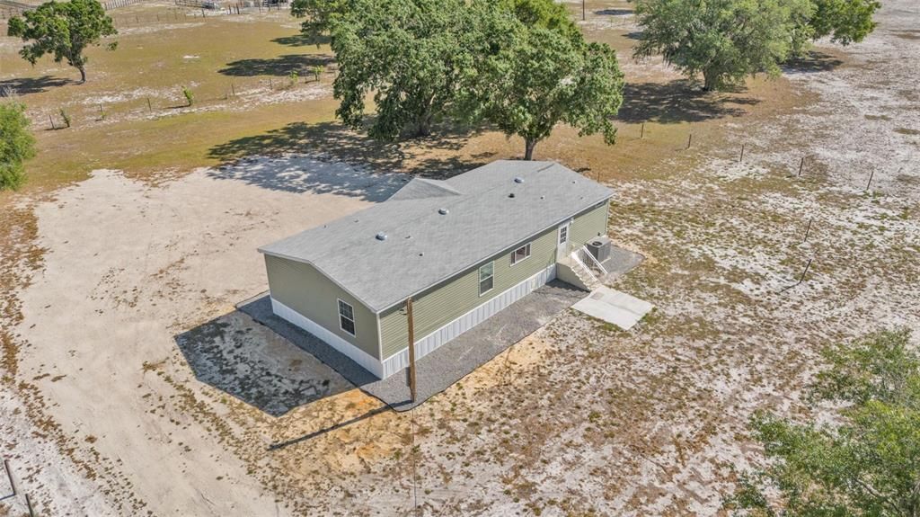 Exterior, Drone