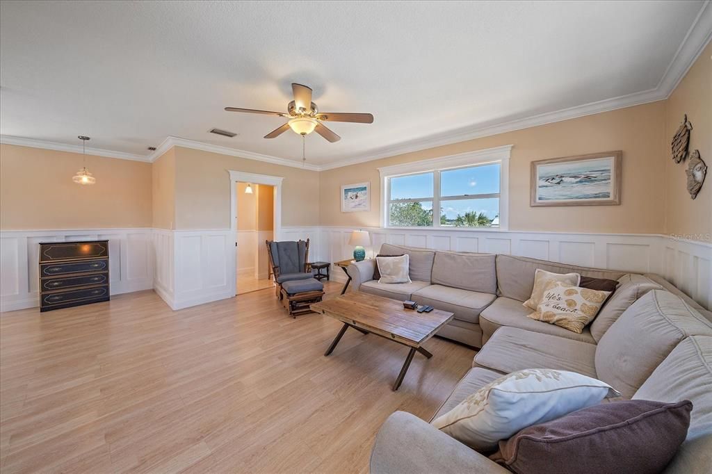 Interior, Living room, Pendant Lights, Wood Texture Flooring