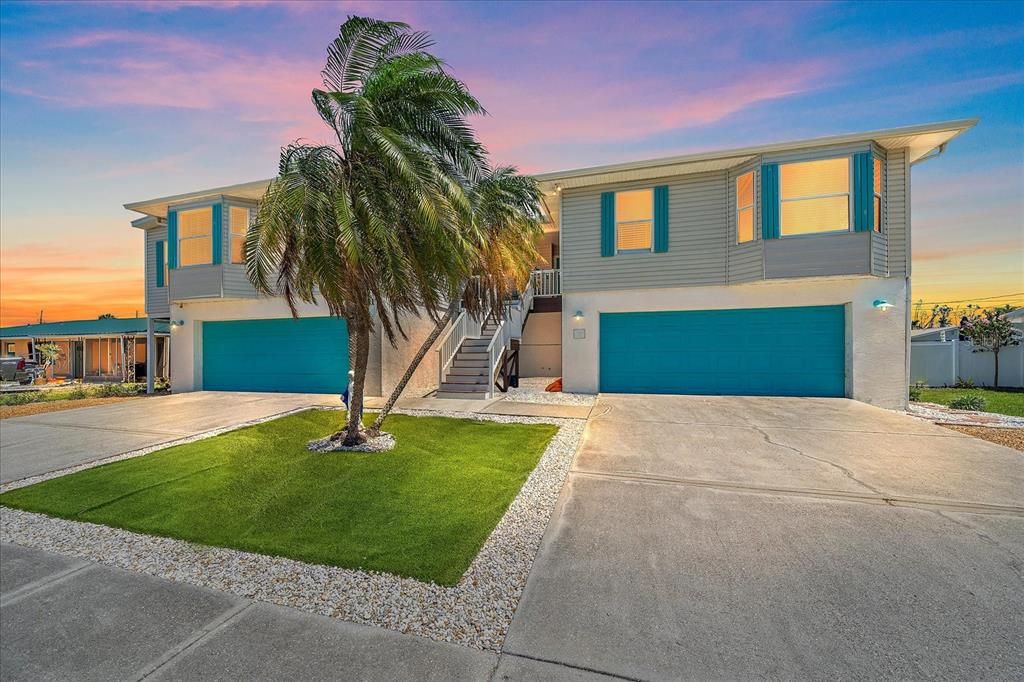 Attached, Exterior, Facade, Split Level