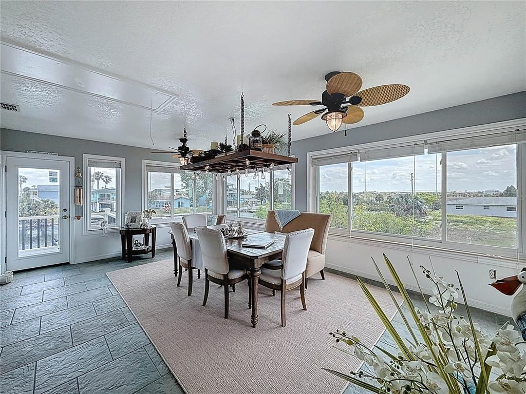 Dining room, Interior, Sun Room, Water