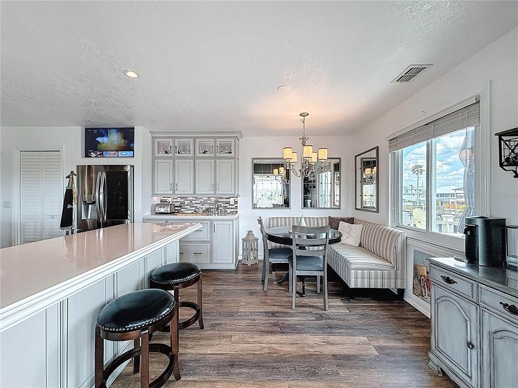 Chandelier, Dining room, Interior, Kitchen, Recessed Lighting, Wood Texture Flooring