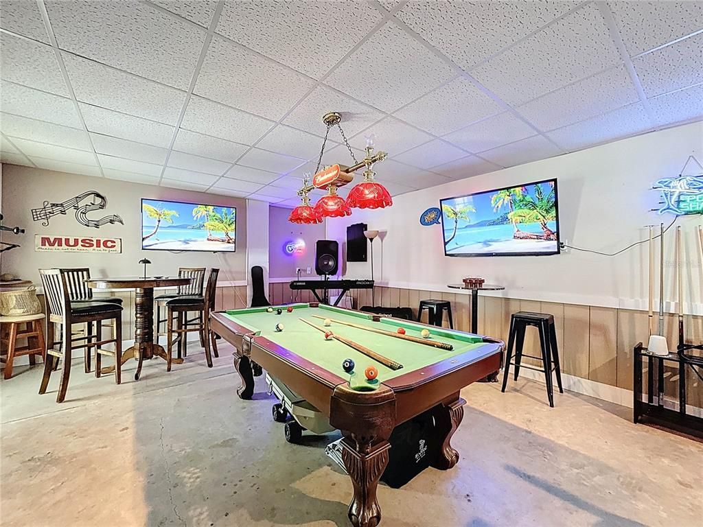 Billiard Table, Game Room, Interior, Pendant Lights