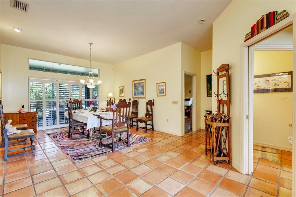 Chandelier, Dining room, Interior, Recessed Lighting