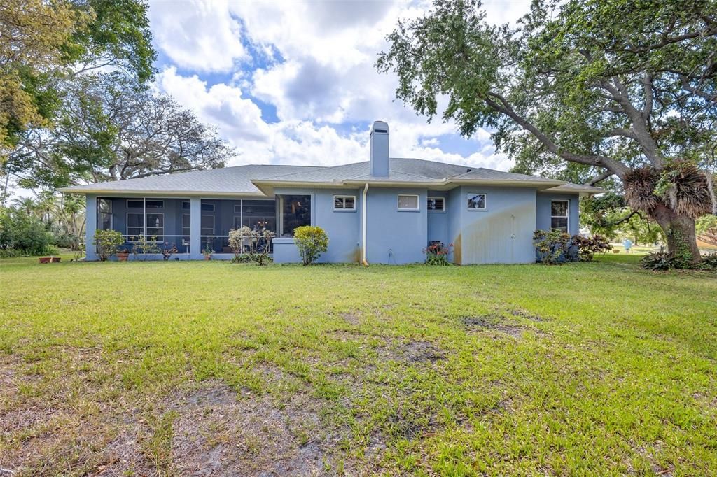 Backyard, Exterior