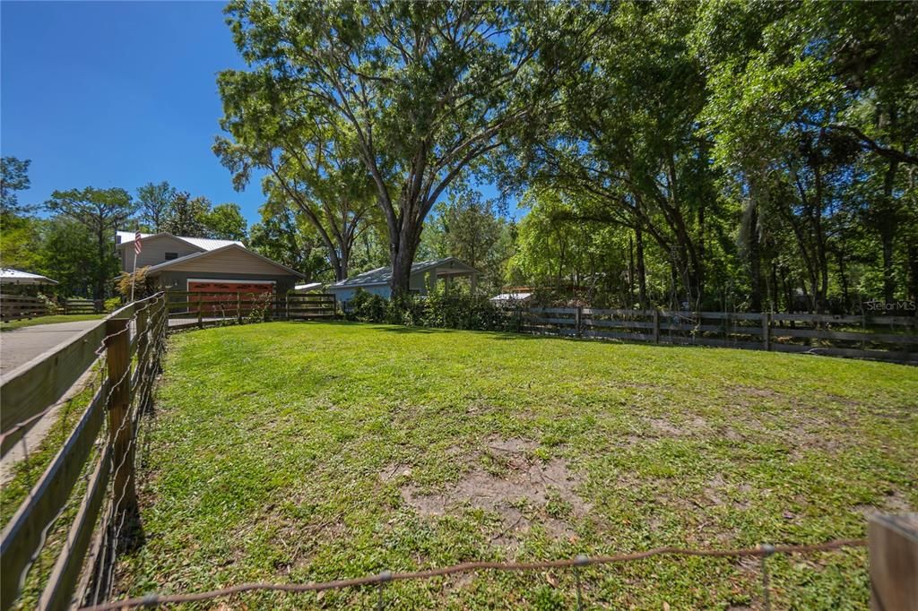 Backyard, Exterior