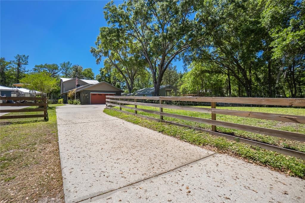 Backyard, Exterior