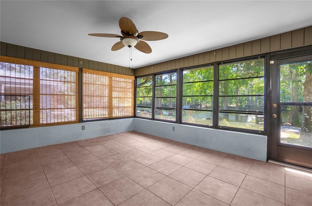Empty room, Interior, Sun Room