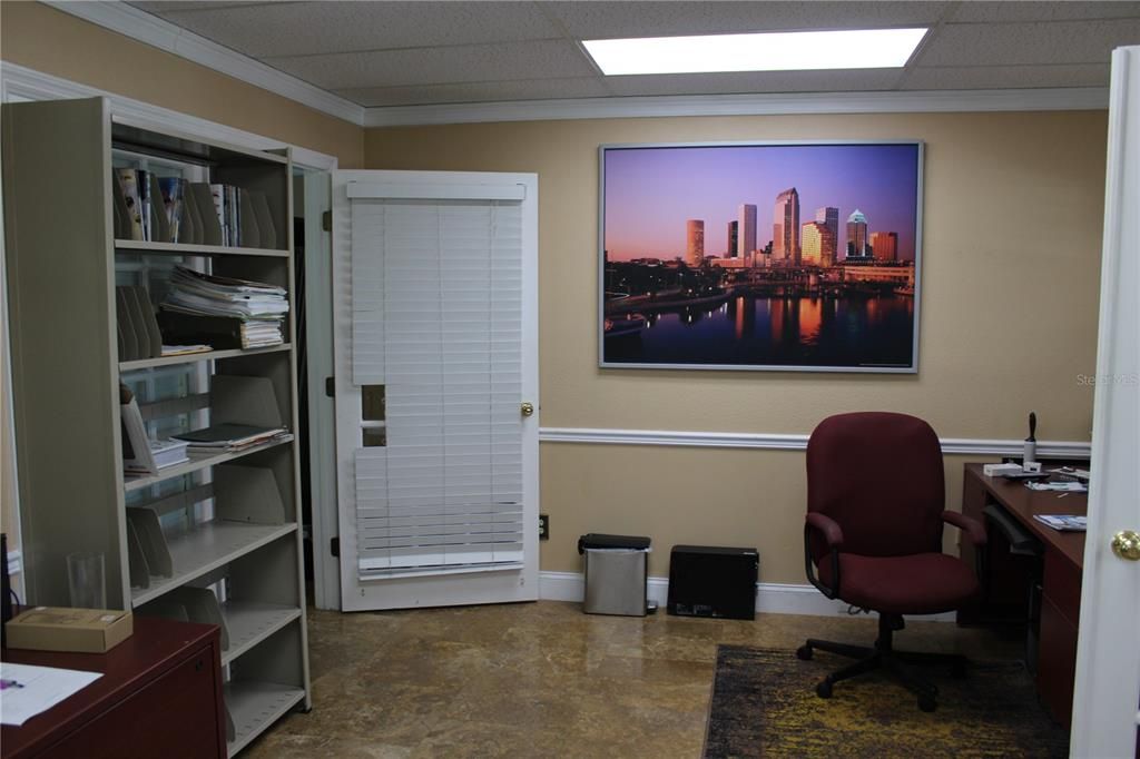 Home Office, Interior